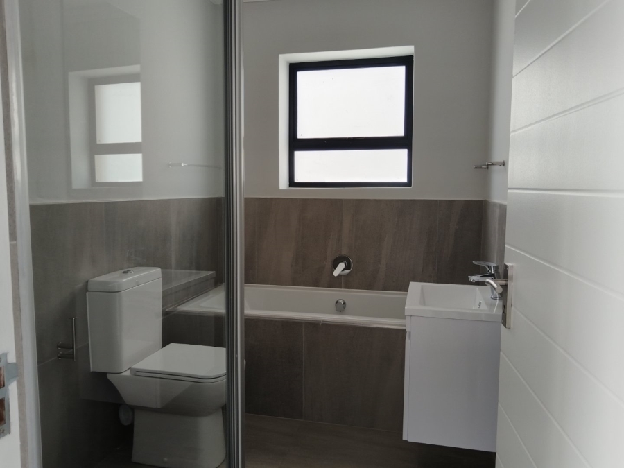 2 Bedroom Property for Sale in Table View Western Cape